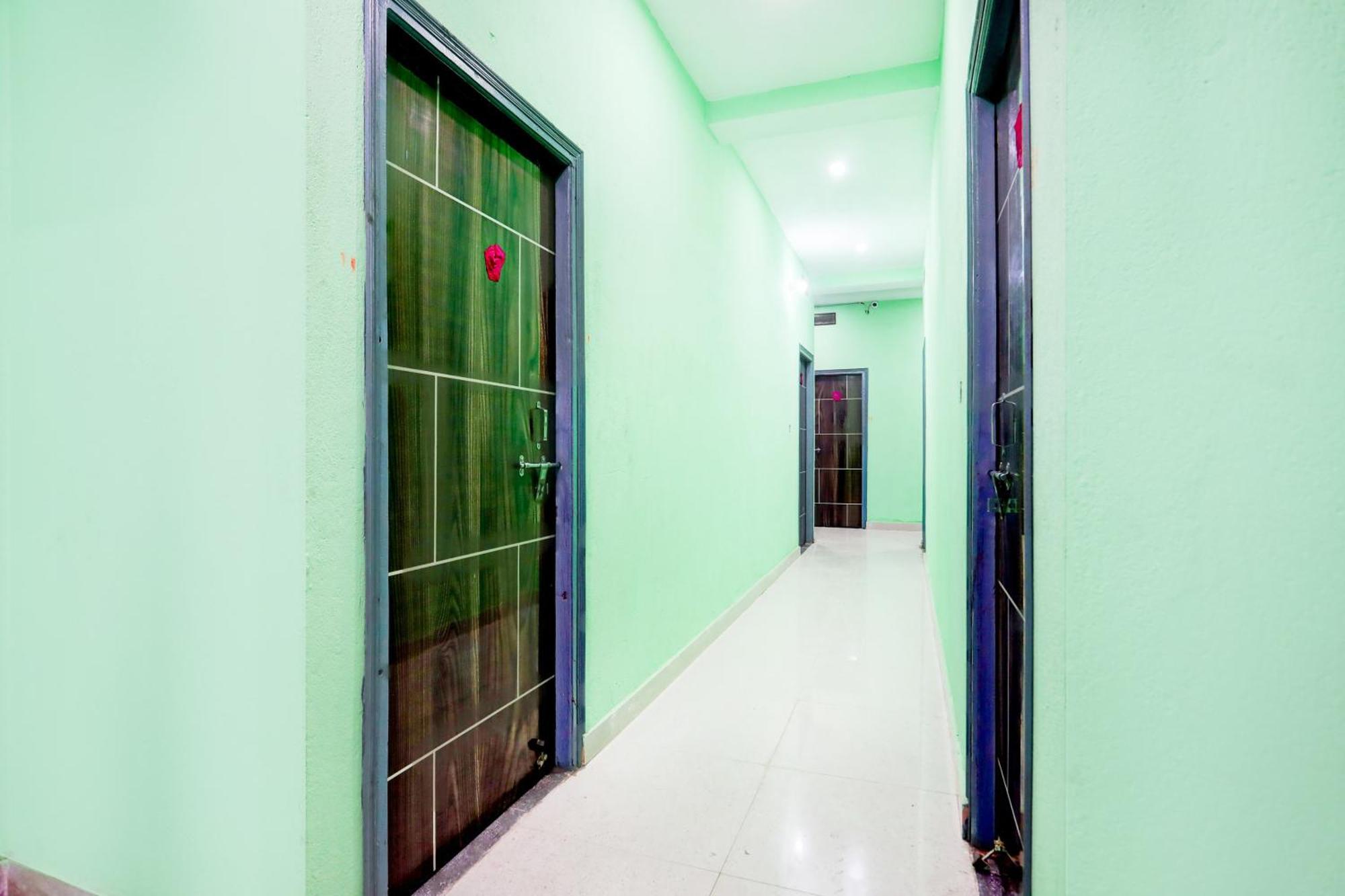 Hotel O Mochu Vatika Marriage Hall & Guest House ปัฏนา ภายนอก รูปภาพ
