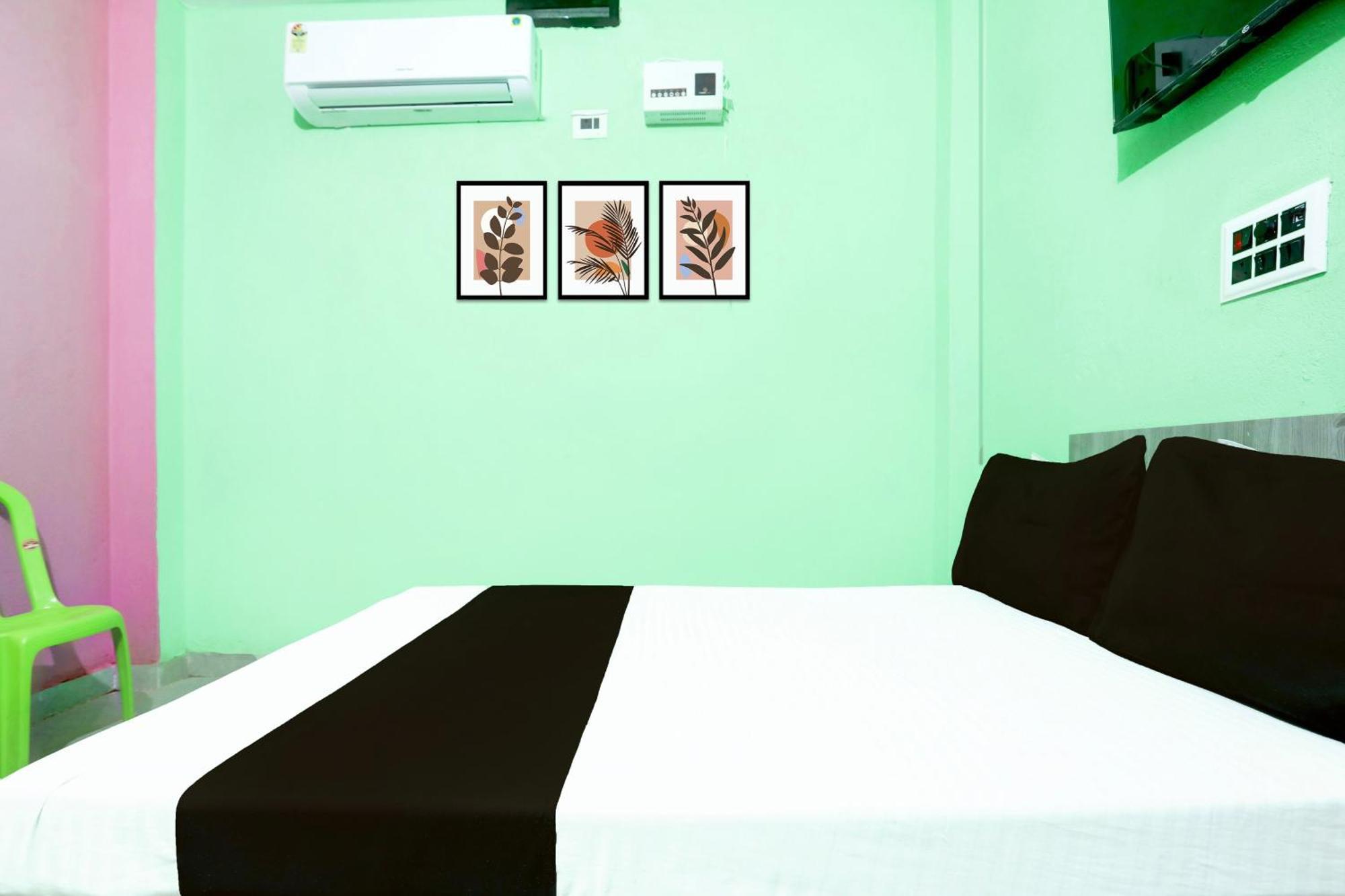 Hotel O Mochu Vatika Marriage Hall & Guest House ปัฏนา ภายนอก รูปภาพ