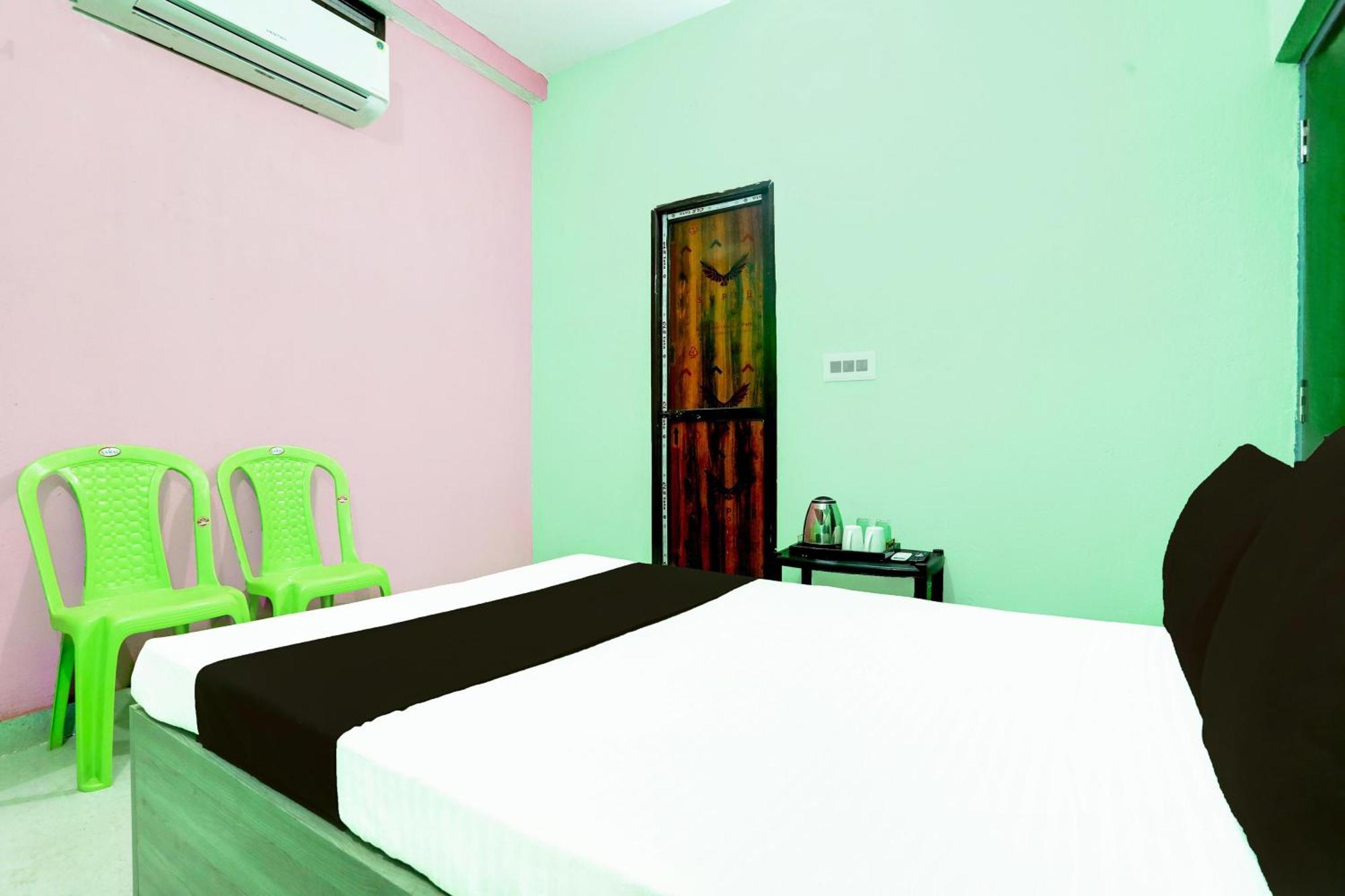Hotel O Mochu Vatika Marriage Hall & Guest House ปัฏนา ภายนอก รูปภาพ