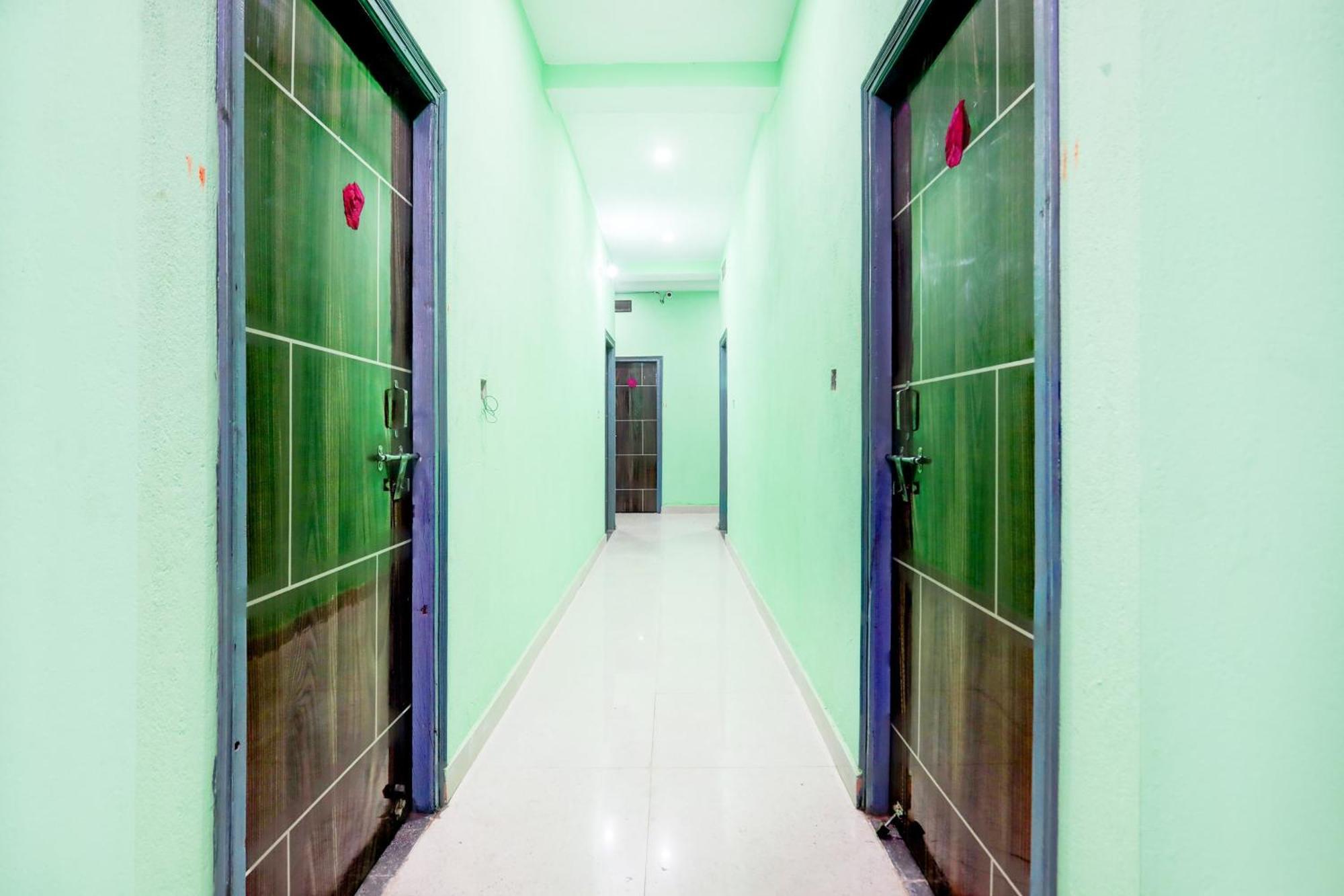Hotel O Mochu Vatika Marriage Hall & Guest House ปัฏนา ภายนอก รูปภาพ